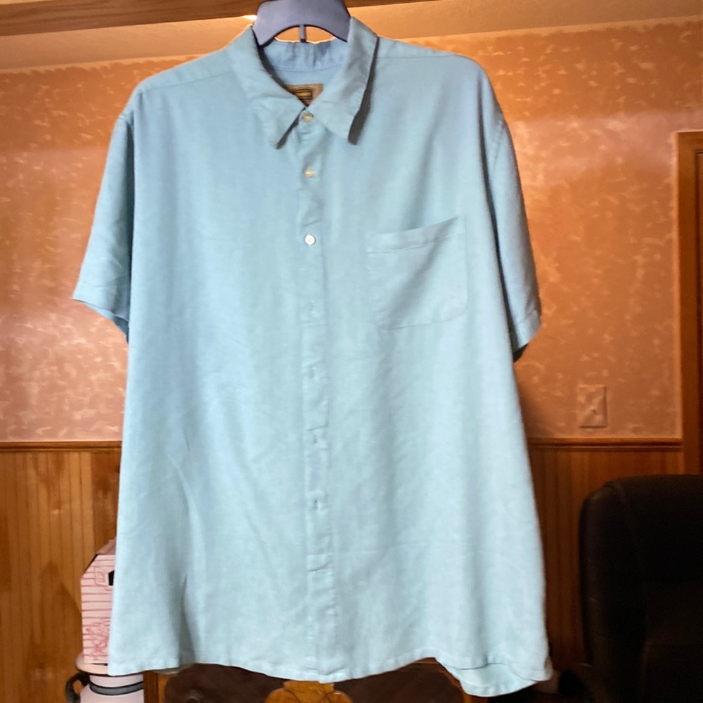 Men’s Short Sleeve Dress Shirt